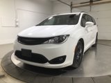 Used 2020 Chrysler Pacifica Touring-L Plus image 3