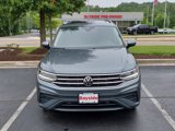 Used 2022 Volkswagen Tiguan SE image 2