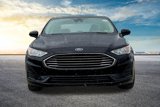 Used 2020 Ford Fusion SE image 3
