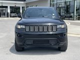 Used 2018 Jeep Grand Cherokee Altitude image 2