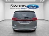 Used 2022 Chrysler Pacifica Touring-L image 3