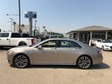 Used 2019 Lincoln Continental Select image 3