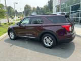 Used 2022 Ford Explorer XLT w/ Equipment Group 202A image 3