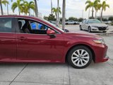 Used 2020 Toyota Camry LE image 2