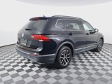 Used 2021 Volkswagen Tiguan SE w/ Panoramic Sunroof Package image 4