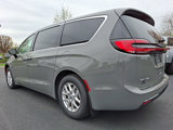 New 2025 Chrysler Pacifica Select image 3