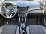 Used 2022 Chevrolet Trax LT w/ LT Convenience Package image 4