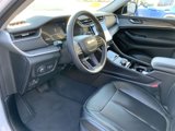 Used 2023 Jeep Grand Cherokee Limited image 2