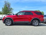 Used 2022 Ford Explorer XLT w/ Equipment Group 202A image 5