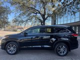 Used 2017 Toyota Highlander SE image 5