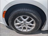 Used 2023 Chrysler Pacifica Touring-L image 5