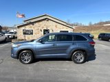 Used 2017 Toyota Highlander XLE image 2