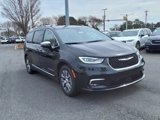 New 2025 Chrysler Pacifica Pinnacle image 3
