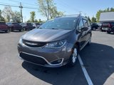 Used 2017 Chrysler Pacifica Touring-L image 3