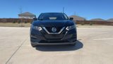 Used 2020 Nissan Rogue Sport S image 2