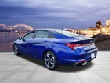 Used 2022 Hyundai Elantra SEL w/ Convenience + Premium Package image 3