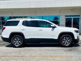 Used 2023 GMC Acadia SLT image 3