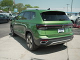 New 2025 Volkswagen Taos SE image 5