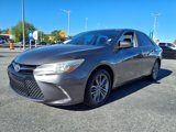 Used 2015 Toyota Camry SE image 3