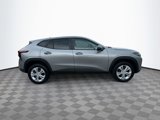 Used 2025 Chevrolet Trax LS image 4
