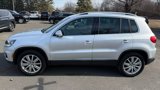 Used 2012 Volkswagen Tiguan SE image 2