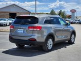 Used 2018 Kia Sorento LX image 3
