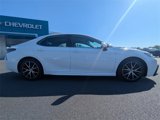 Used 2023 Toyota Camry SE image 3