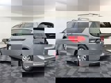 Used 2018 Chrysler Pacifica Touring-L image 6