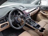 Used 2024 Porsche Macan image 4