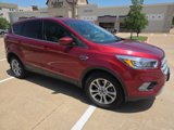 Used 2017 Ford Escape SE image 2
