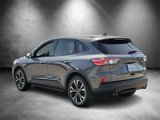 Used 2022 Ford Escape SE w/ SE Sport Appearance Package image 4