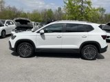 New 2025 Volkswagen Taos SE image 4