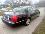 Used 2003 Lincoln Town Car Signature image 6