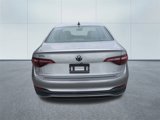 Used 2023 Volkswagen Jetta SE image 4