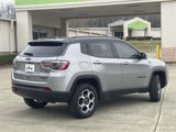Used 2022 Jeep Compass Trailhawk image 3