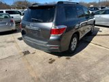 Used 2011 Toyota Highlander SE image 2