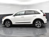 Used 2022 Kia Niro EX w/ Cold Weather Package image 4