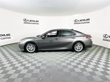 Used 2018 Toyota Camry XLE image 6