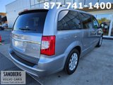 Used 2016 Chrysler Town & Country Touring image 5