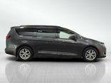 Used 2017 Chrysler Pacifica Touring-L w/ Tire & Wheel Group image 6