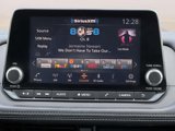 Used 2021 Nissan Rogue SV image 3