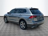 Used 2020 Volkswagen Tiguan SE image 5