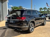 Used 2019 Volkswagen Atlas SEL R-Line image 3