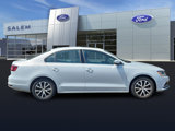 Used 2017 Volkswagen Jetta SE image 3