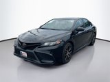 Used 2021 Toyota Camry SE image 2