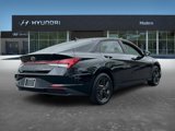 Used 2022 Hyundai Elantra Blue image 3