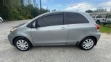 Used 2010 Toyota Yaris 2-Door Hatchback image 5