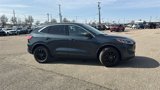 Used 2022 Ford Escape SE w/ Convenience Package image 3