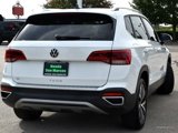 Used 2023 Volkswagen Taos SE image 3