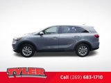 Used 2020 Kia Sorento LX image 4